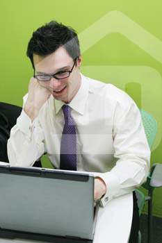 business_3073116